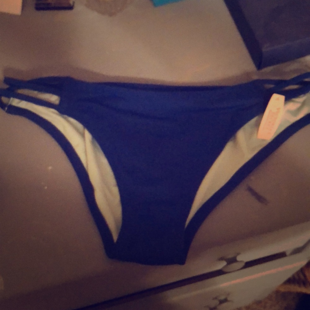 ROYAL BLUE VS SWIM BOTTOMS